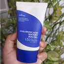 Gel Solar Aquoso com Ácido Hialurônico Isntree